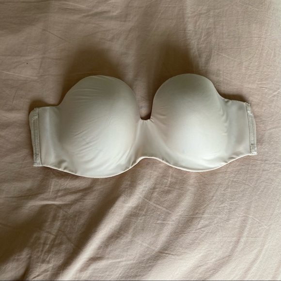 Chantelle Intimates & Sleepwear Chantelle Absolute Invisible Smooth